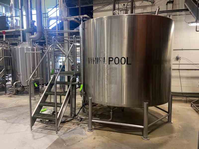 2200 Gallon JV Northwest Stainless Steel Tank