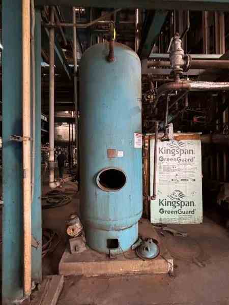 Used 660 Gallon Vertical Carbon Steel Pressure Vessel