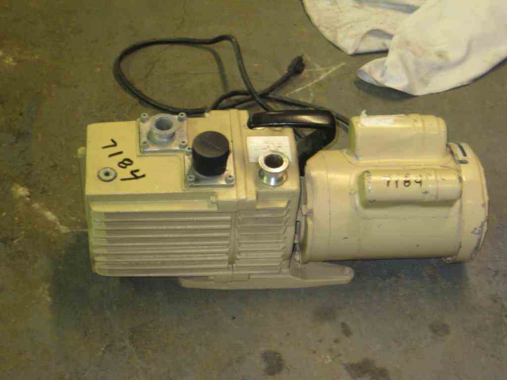 1 CFM Leybold Vacuum Pump