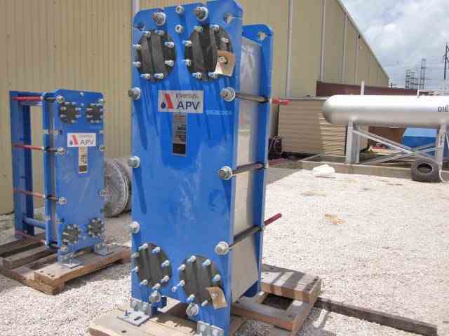 1119 Sq Ft APV Plate & Frame Heat Exchanger