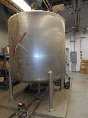 1500-gal-walker-stainless-steel-tank