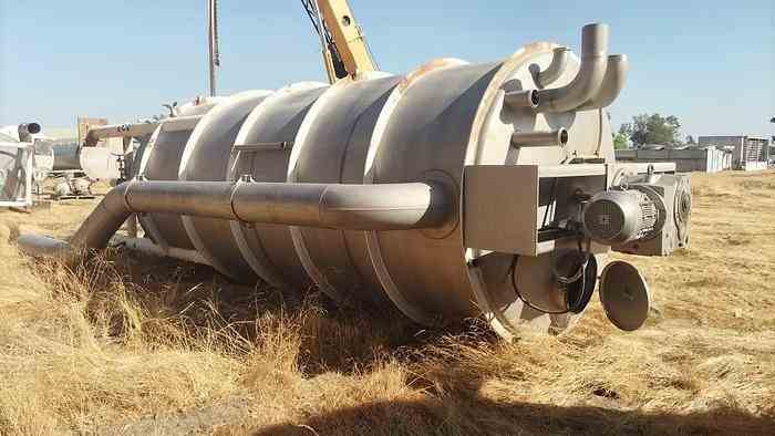 5000-gal-hicks-equipment-stainless-steel-tank