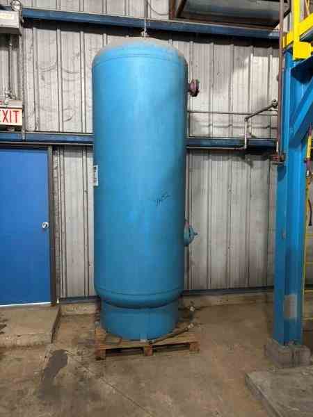 660 Gallon Manchester Vertical Pressure Vessel - Carbon Steel