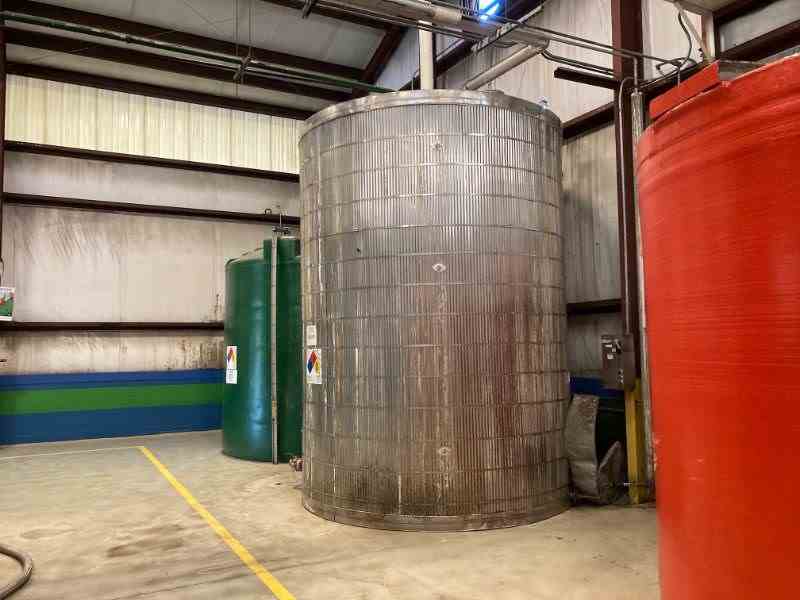 8000 Gal Stainless Steel Tank