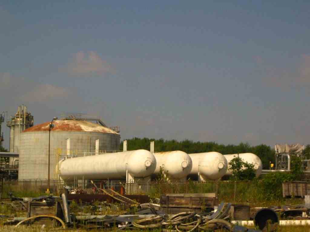 90000 Gal Riley Beaird Horizontal Carbon Steel Pressure Vessel