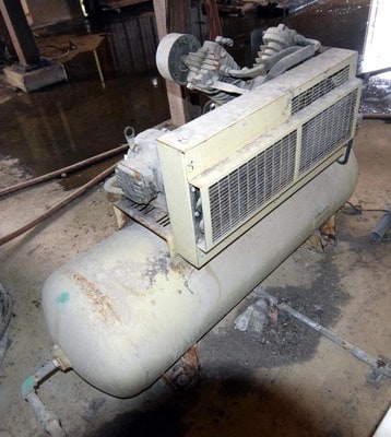 90 CFM Ingersoll Rand 2475D5 Reciprocating Compressor